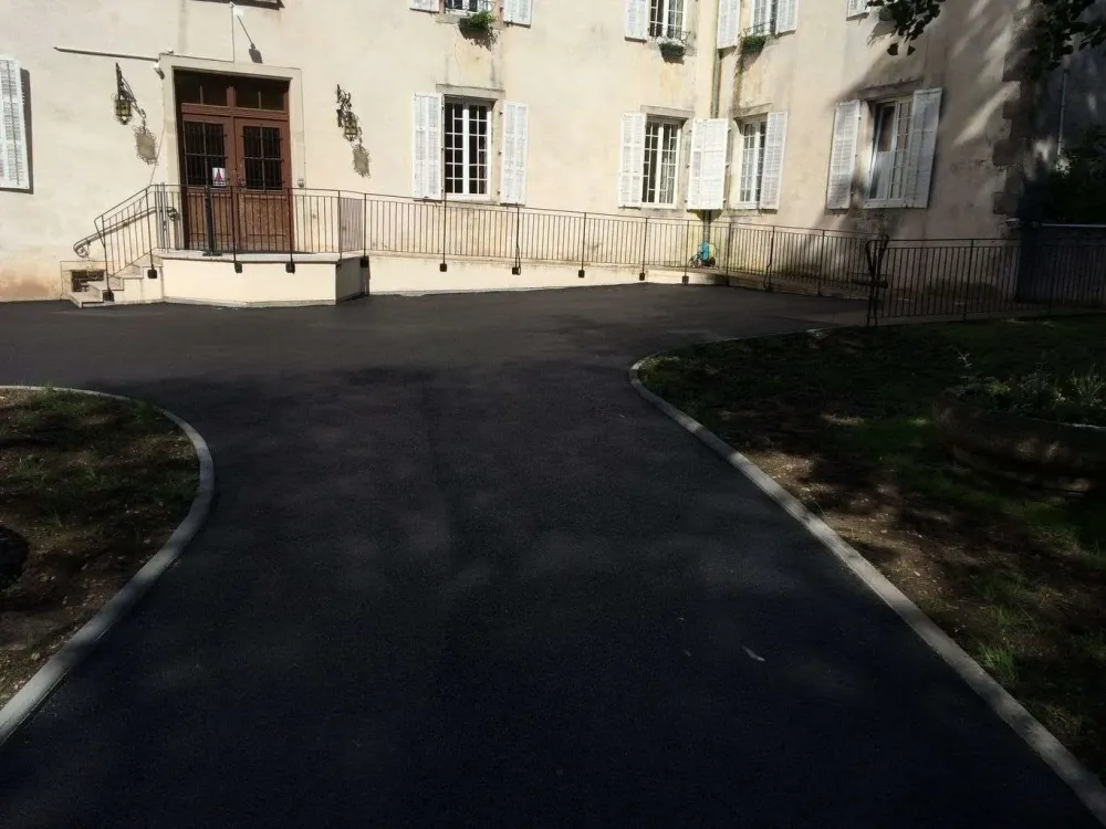 Réalisation d’une entrée enrobée privative (2)